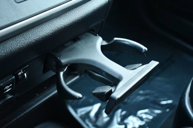 Used 2020 Toyota Sienna SE image 43