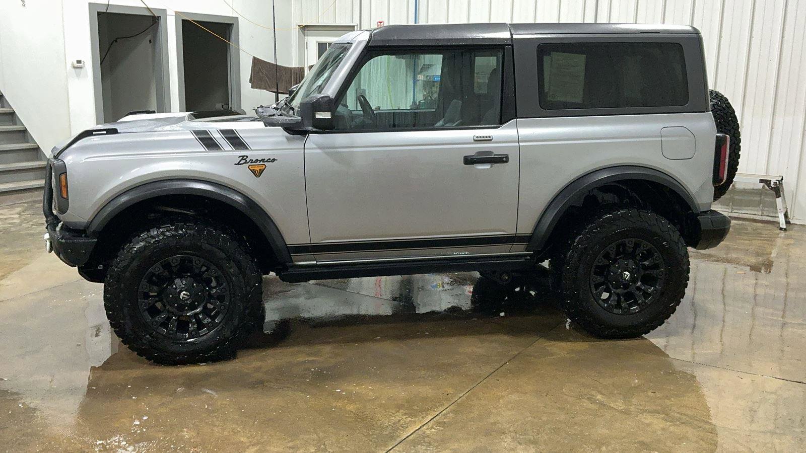 Certified 2023 Ford Bronco Badlands image 9