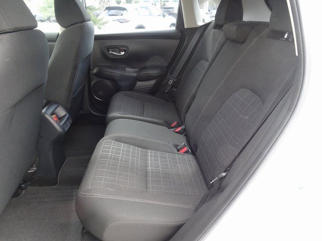 Used 2023 Honda HR-V LX image 9