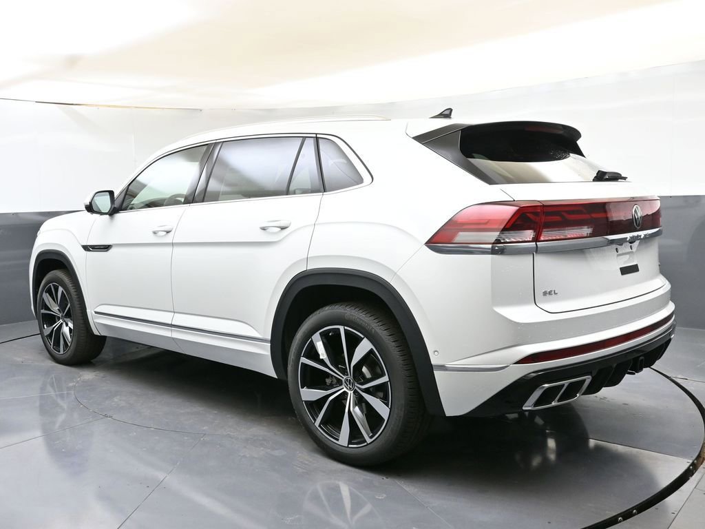 Used 2025 Volkswagen Atlas Cross Sport SEL Premium R-Line image 3