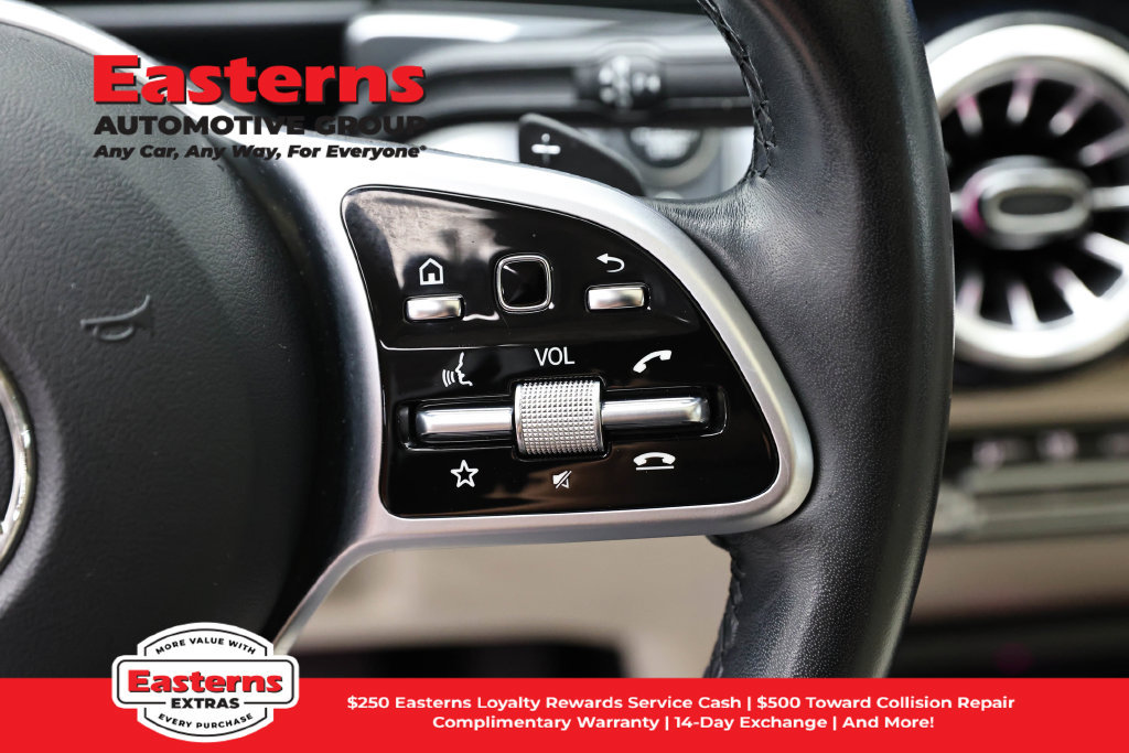 Used 2022 Mercedes-Benz GLB 250 4MATIC image 16
