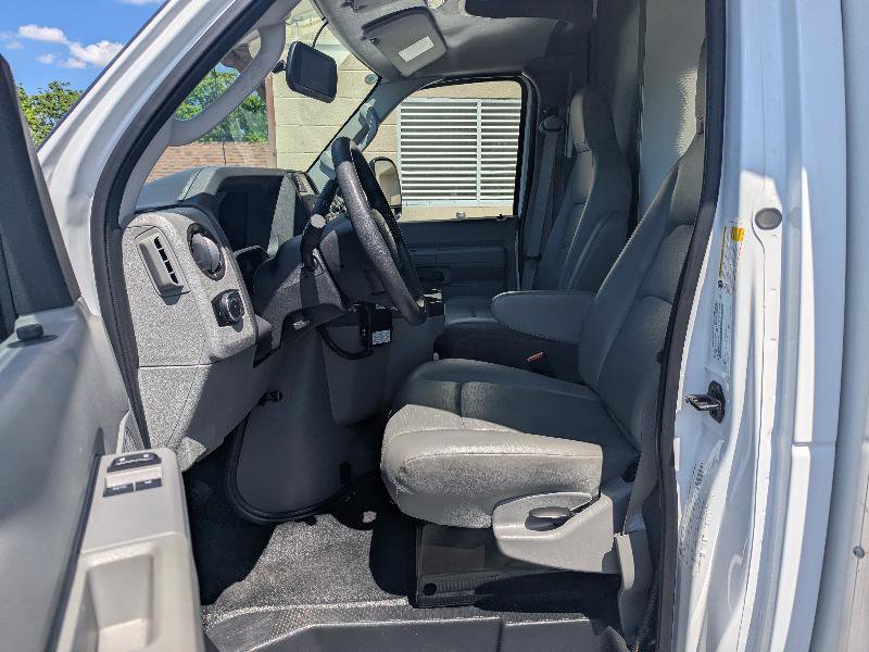 Used 2025 Ford E-450 and Econoline 450 Super Duty w/ Power Equipment Group RWD image 24
