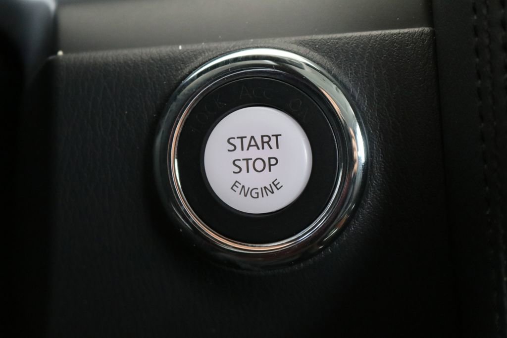 Used 2024 Nissan Armada SL image 56