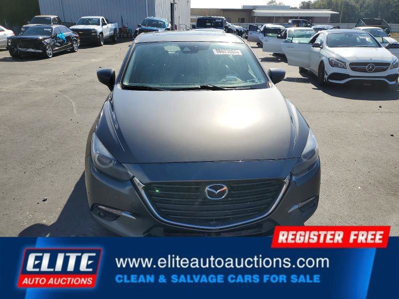 Used 2018 MAZDA MAZDA3 Grand Touring image 10