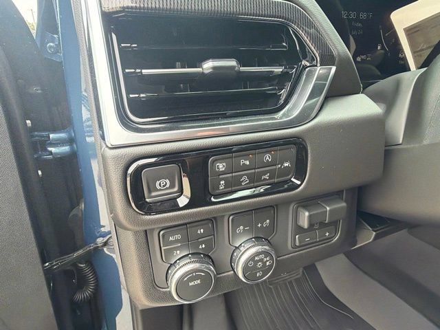 New 2026 GMC Yukon XL Elevation w/ Elevation Premium Package AWD/4WD image 13