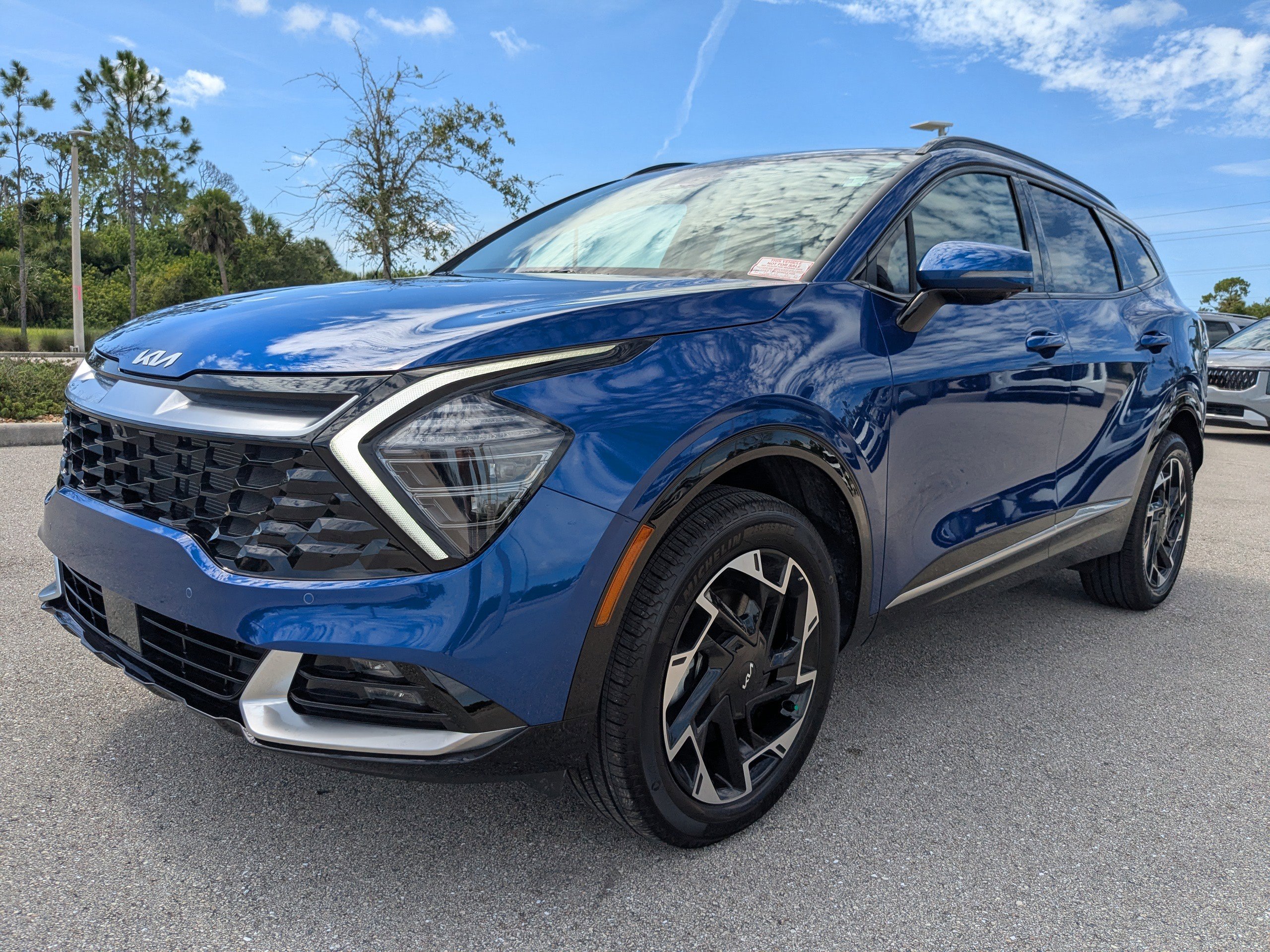 Certified 2025 Kia Sportage SX image 9