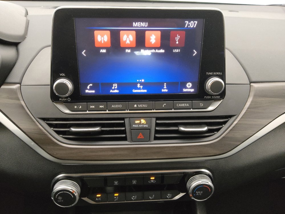 Used 2024 Nissan Altima 2.5 SV image 25