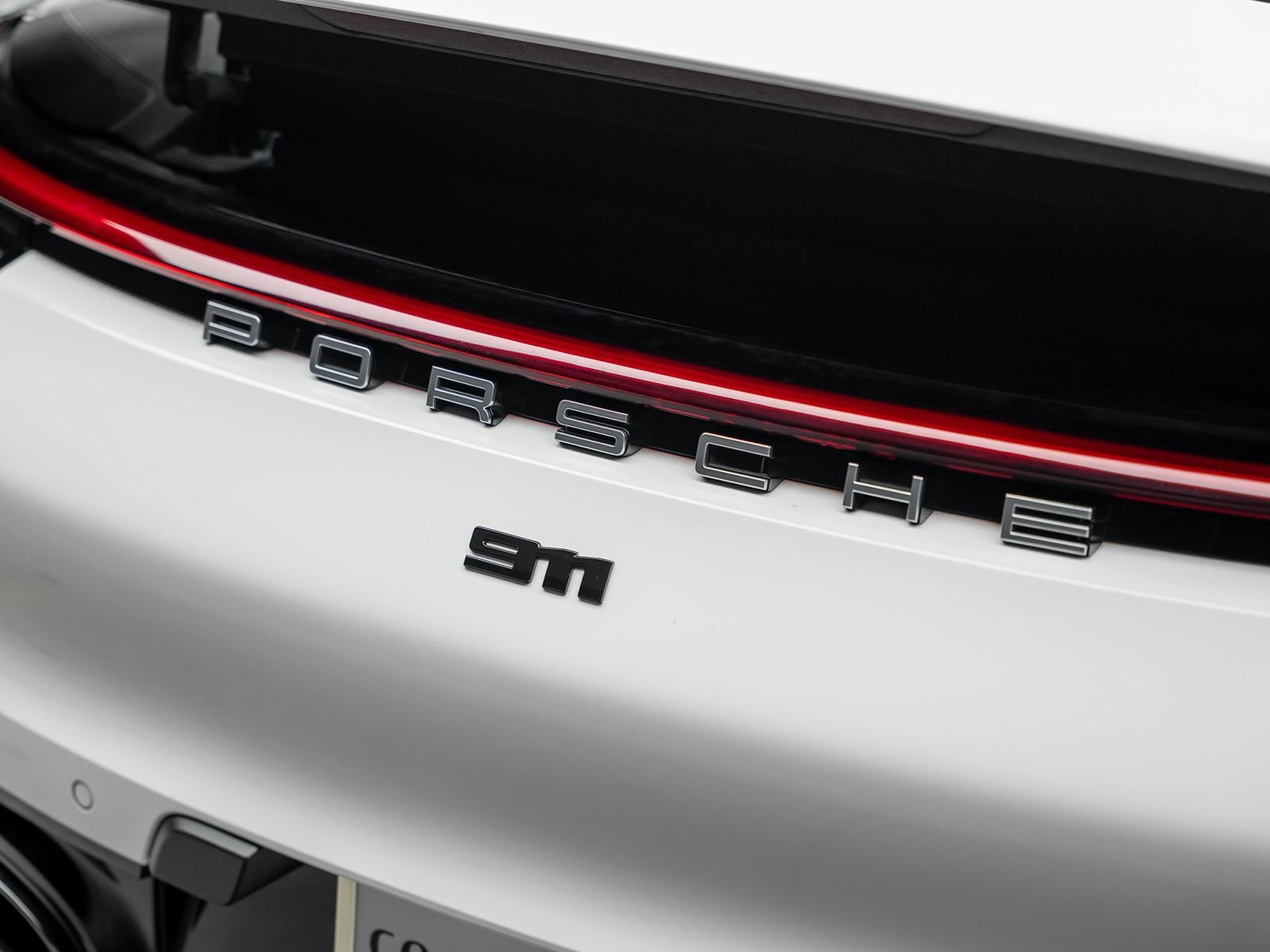 Used 2022 Porsche 911 Carrera RWD image 14