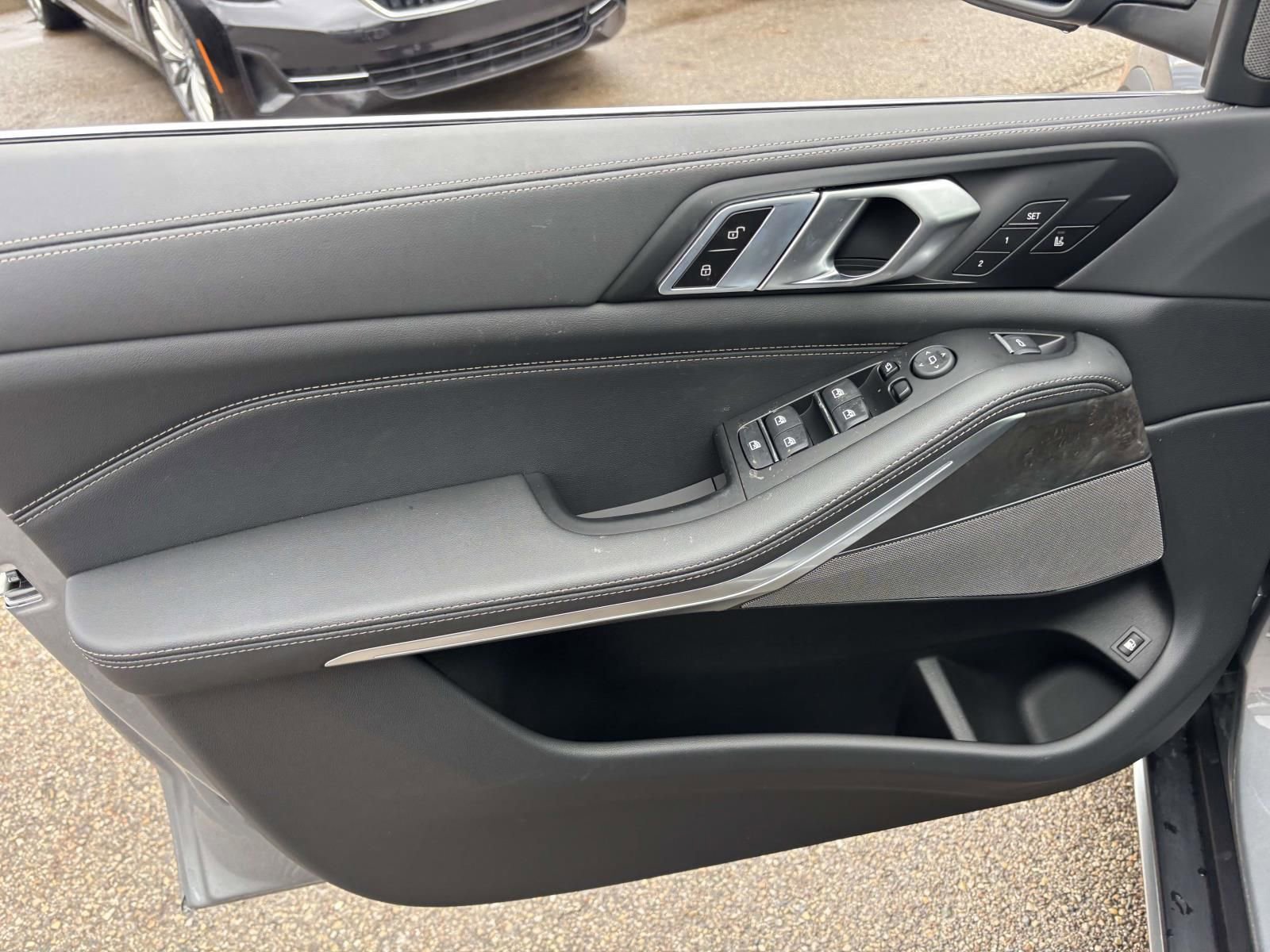 New 2026 BMW X5 xDrive50e image 11