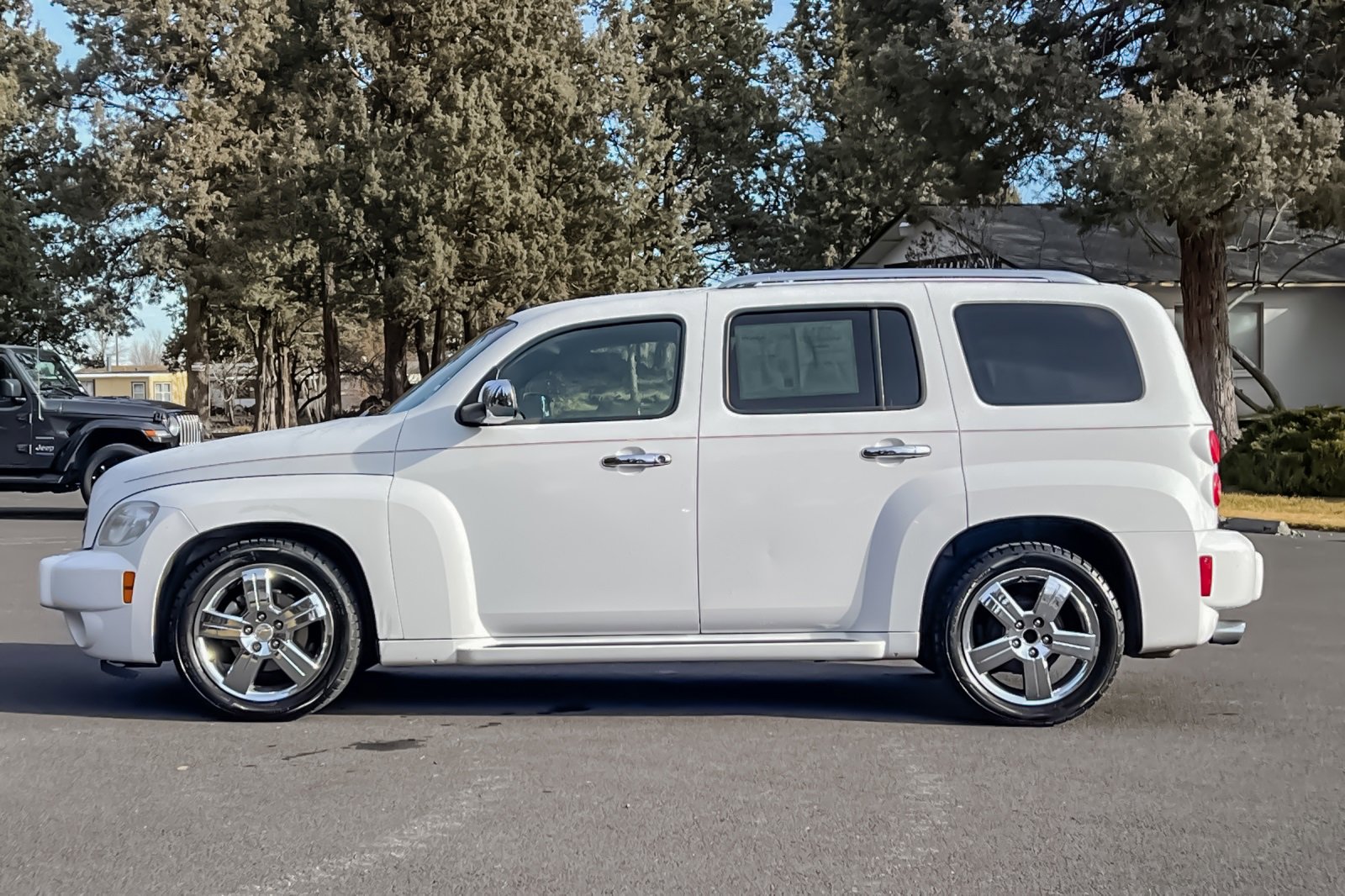 Used 2011 Chevrolet HHR LT w/ LT Preferred Equipment Group image 8