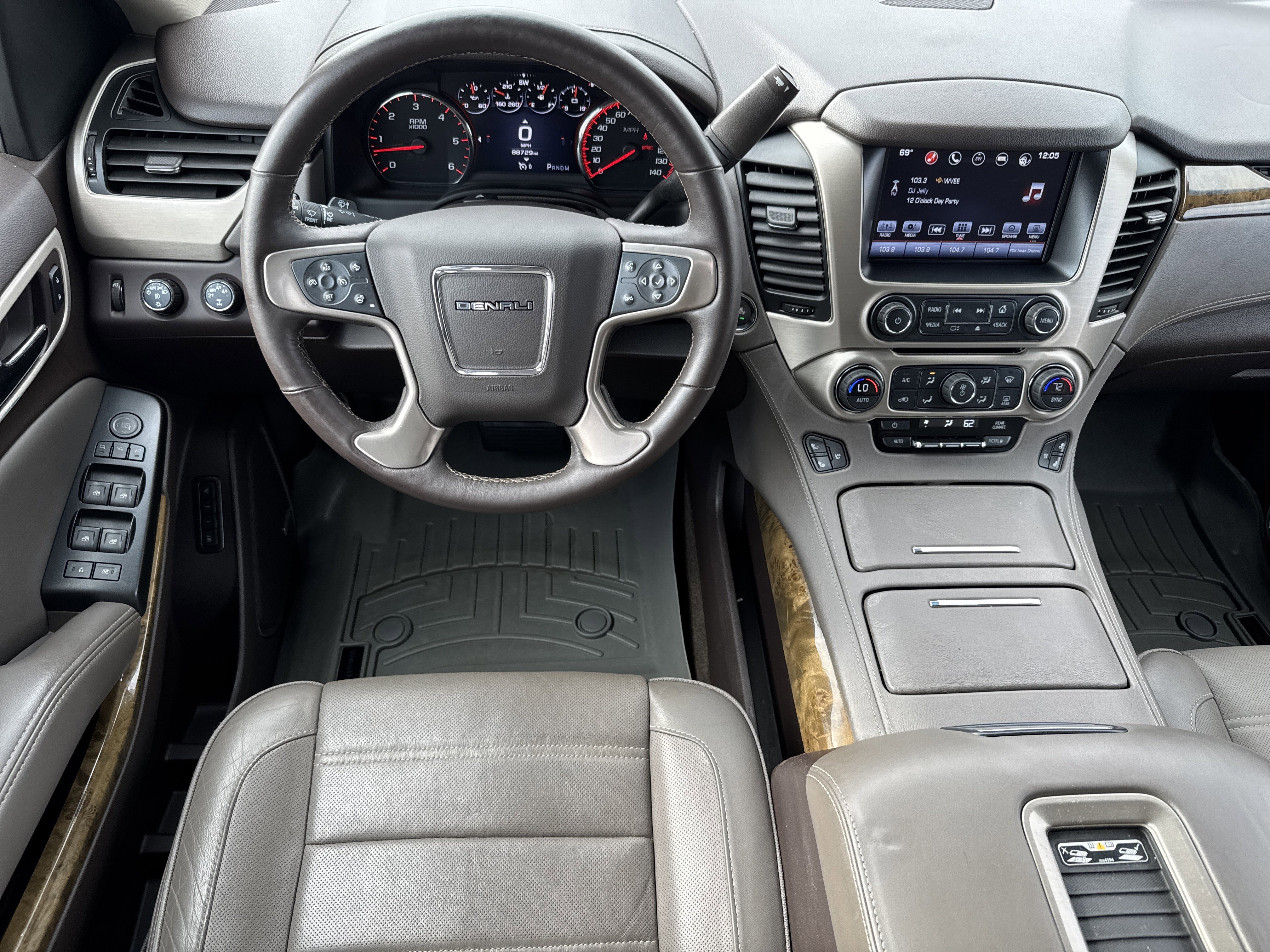 Used 2016 GMC Yukon XL Denali w/ Open Road Package image 19