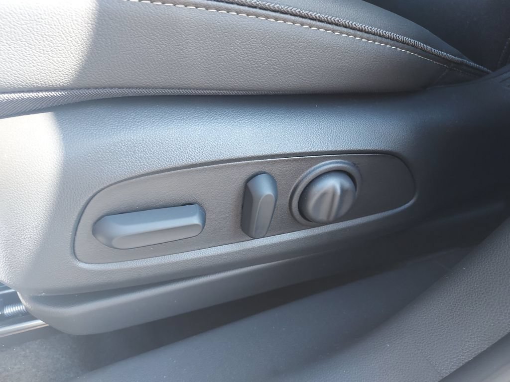 New 2026 Buick Encore GX Preferred w/ Advanced Technology Package FWD image 18