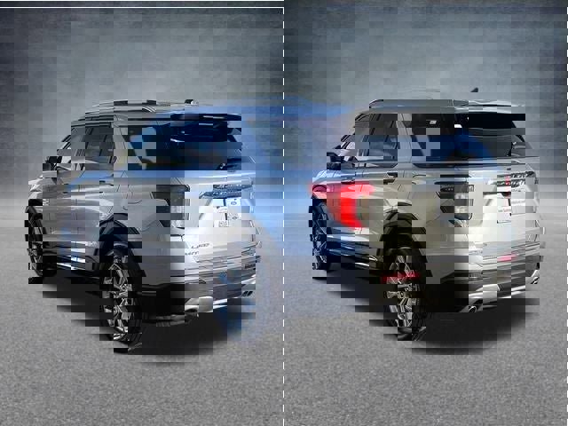 Used 2023 Ford Explorer Limited image 7