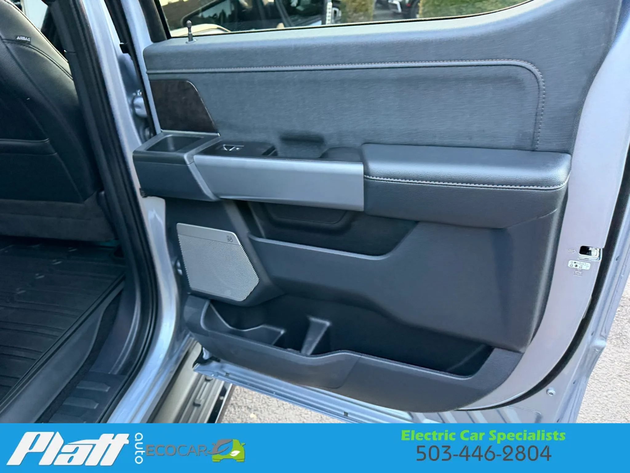 Used 2022 Ford F150 Lightning Lariat AWD/4WD image 40