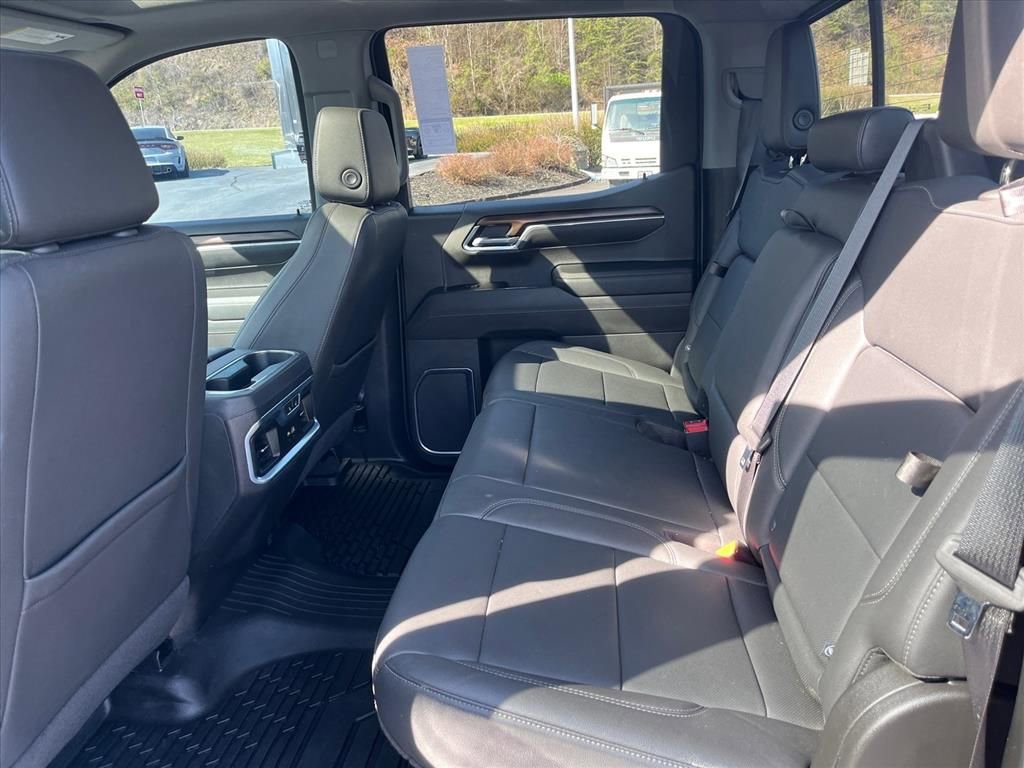 Used 2022 GMC Sierra 1500 SLT w/ SLT Premium Plus Package image 28