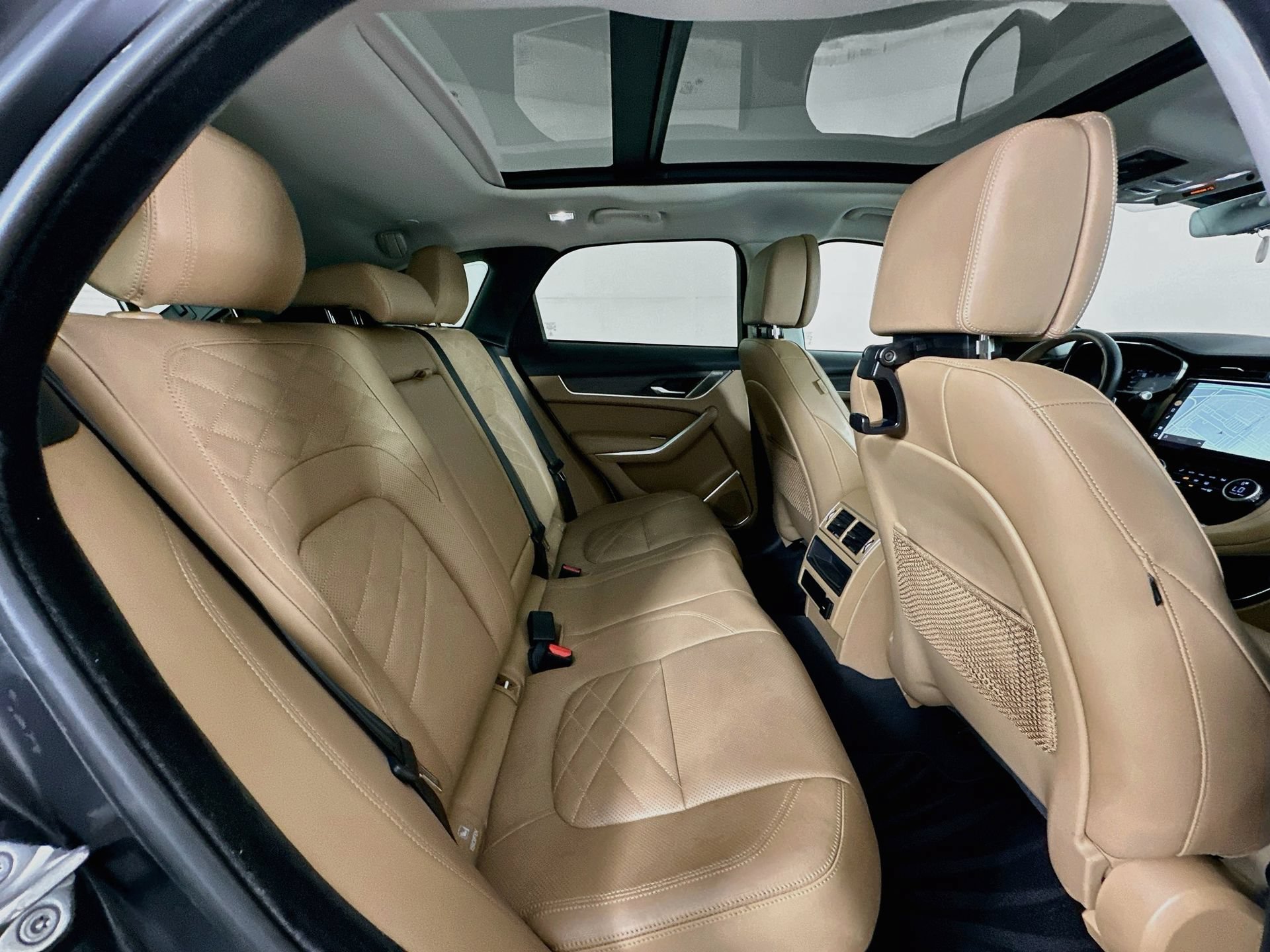 Used 2022 Jaguar F-PACE S AWD/4WD image 29