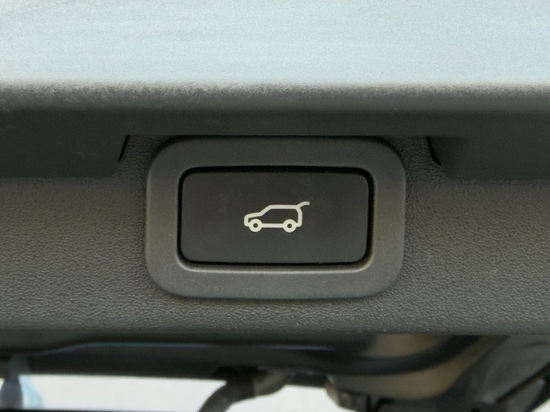 Used 2018 Land Rover Discovery HSE image 44