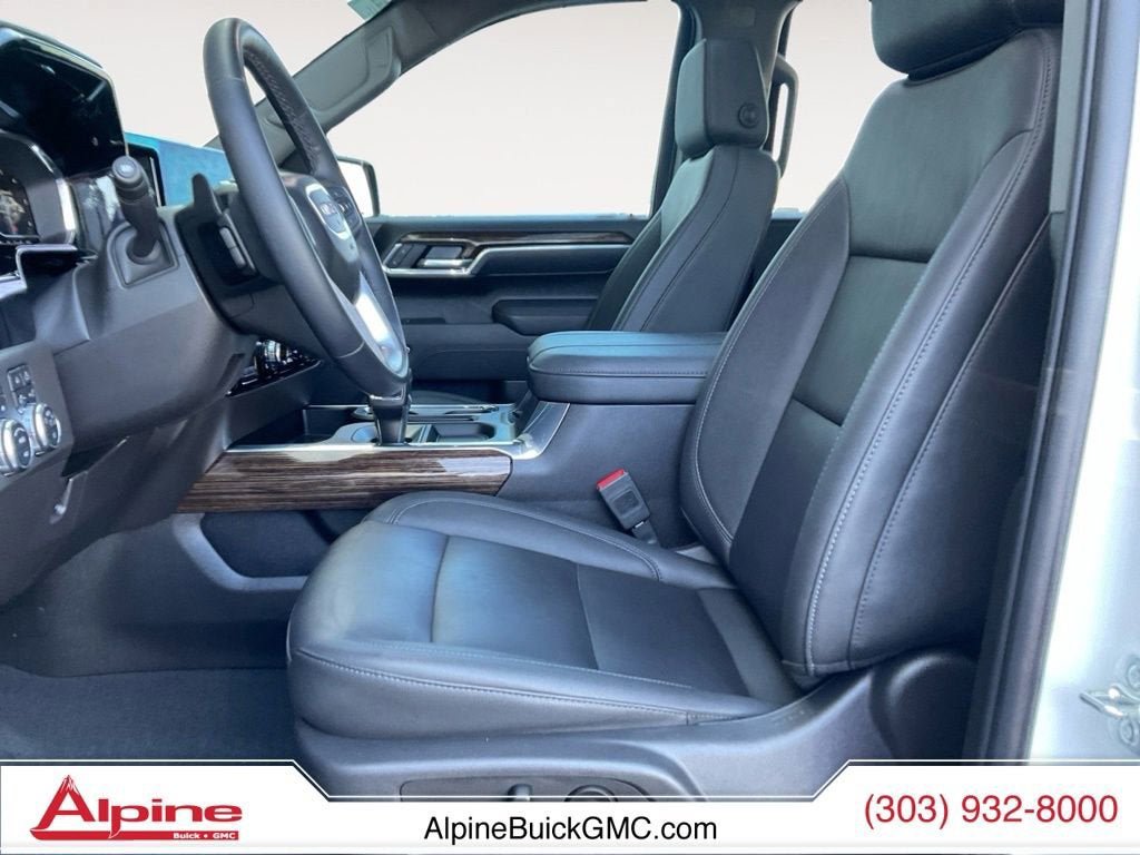 Used 2025 GMC Sierra 1500 Elevation w/ Elevation Premium Package AWD/4WD image 9