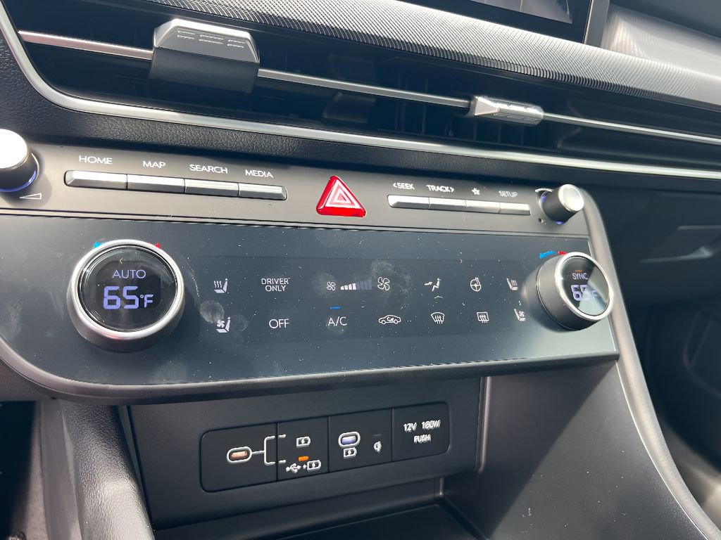 New 2025 Hyundai Sonata Limited image 25