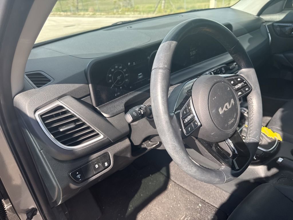 Certified 2024 Kia Seltos EX AWD/4WD image 14