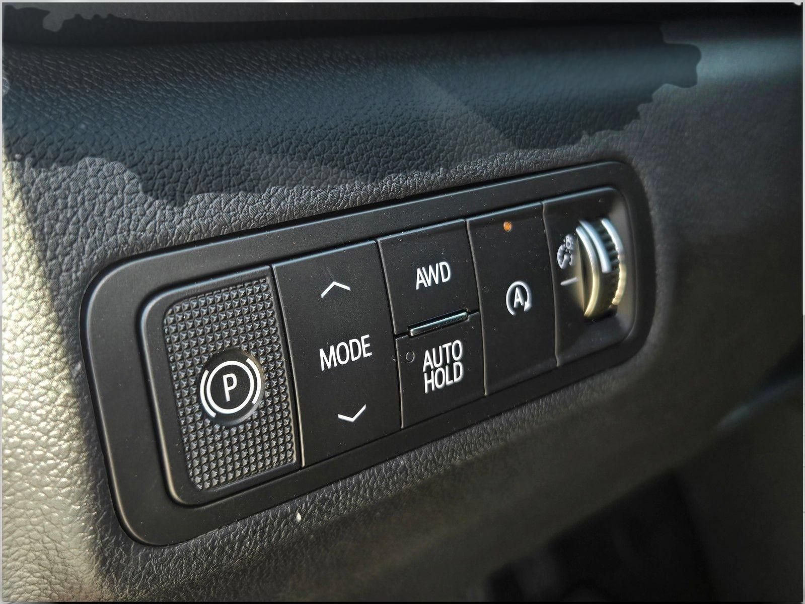 New 2027 GMC Terrain AT4 w/ Technology Package II AWD/4WD image 7