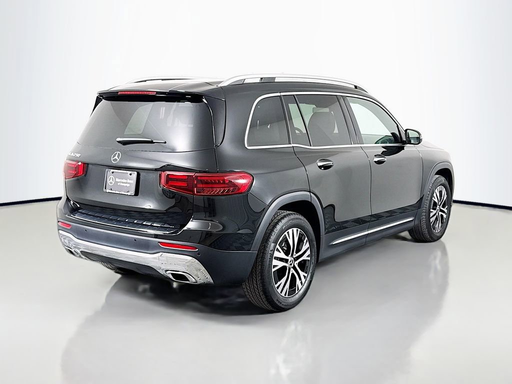 Used 2024 Mercedes-Benz GLB 250 w/ Exclusive Package image 7