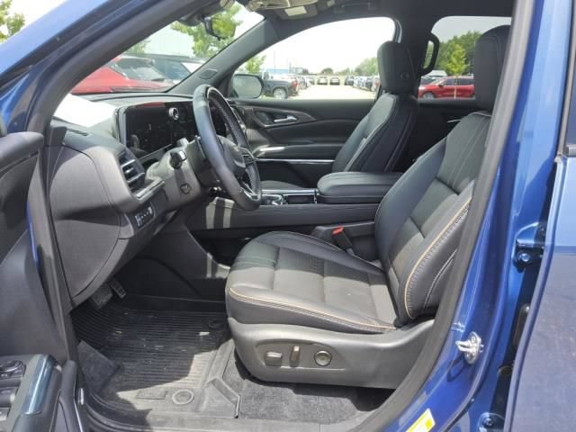 Used 2026 Chevrolet Traverse High Country w/ LPO, Floor Liner Package AWD/4WD image 7
