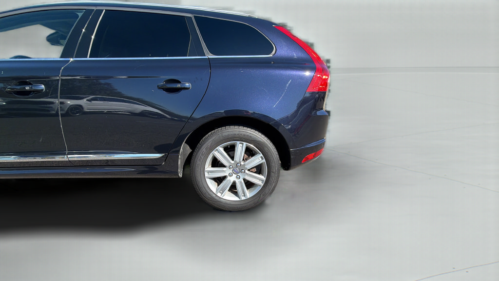 Used 2016 Volvo XC60 T6 AWD/4WD image 35
