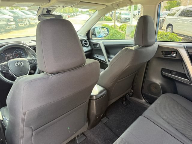 Used 2018 Toyota RAV4 XLE w/ Plus Extra Value Package FWD image 26