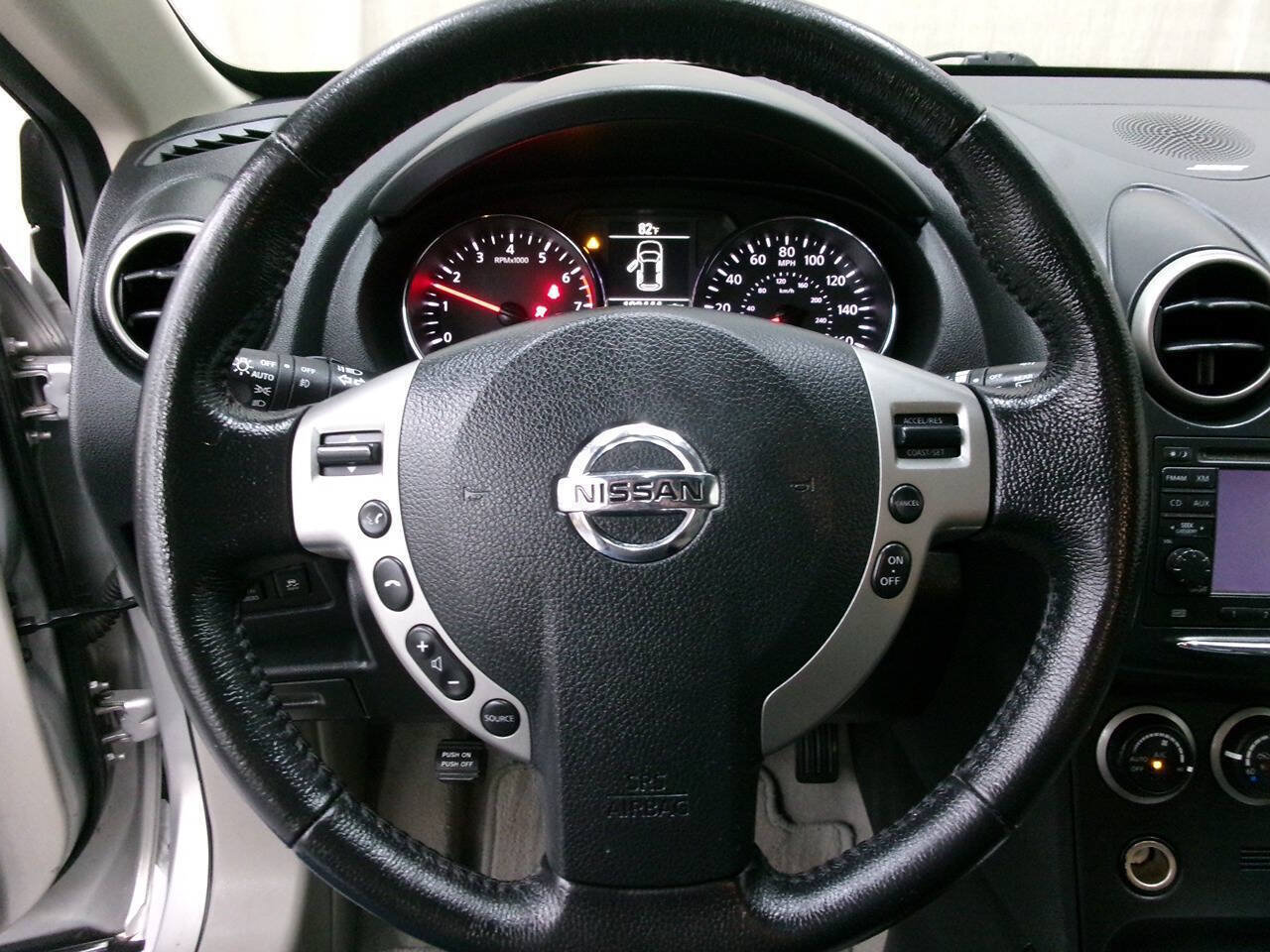 Used 2012 Nissan Rogue SL AWD/4WD image 31