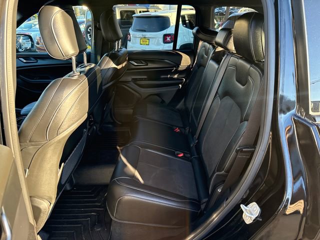 Used 2023 Jeep Grand Cherokee Altitude image 18