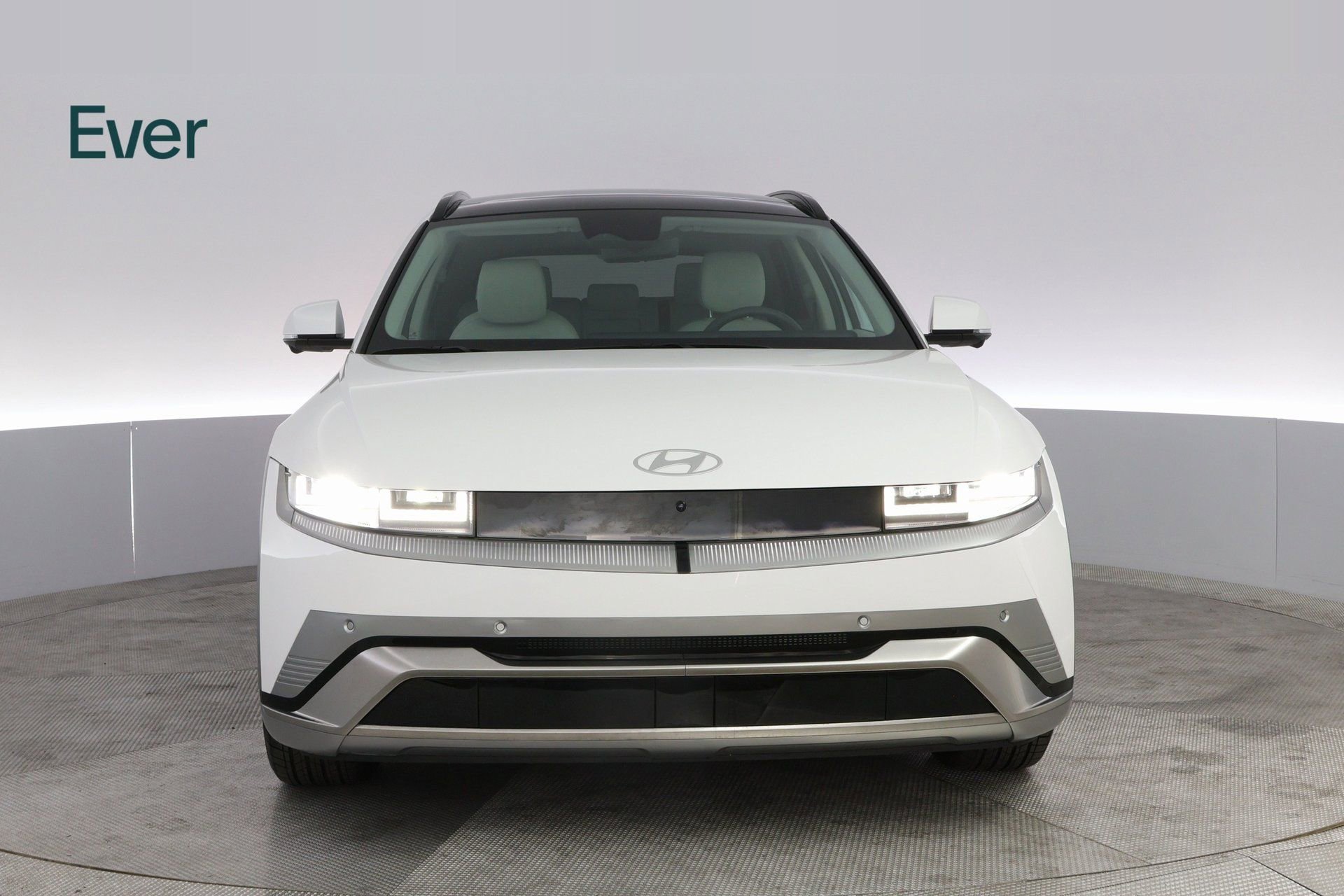 Used 2025 Hyundai Ioniq 5 Limited image 3