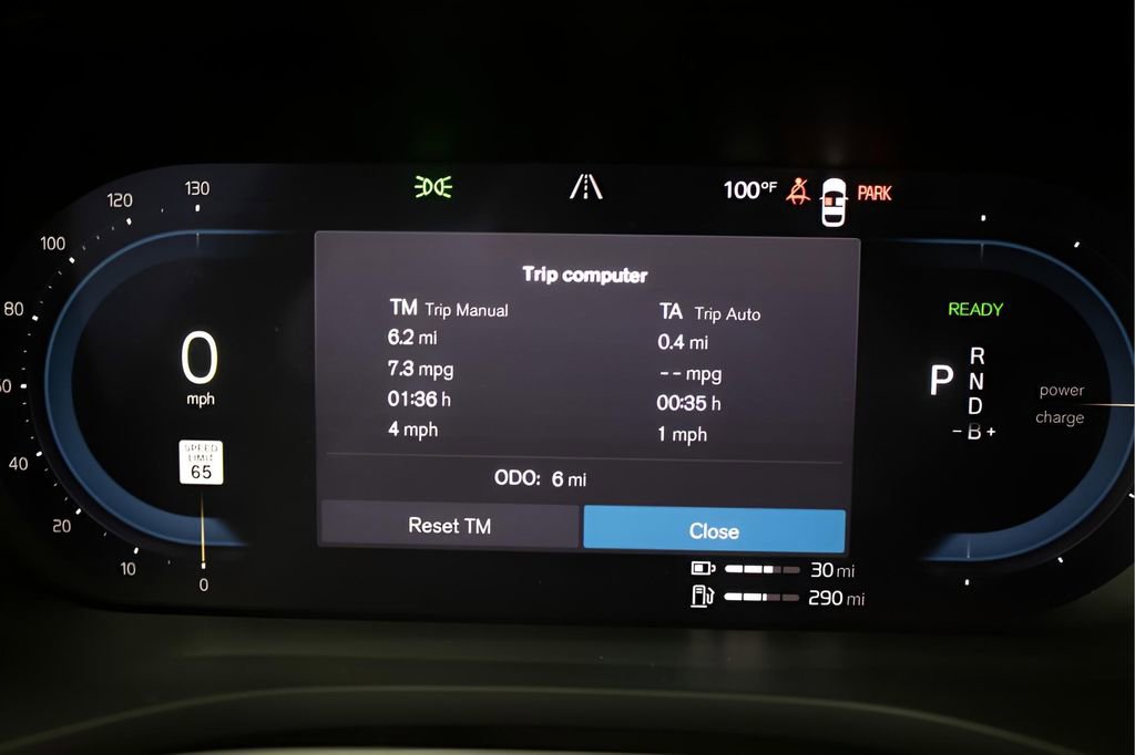 Certified 2025 Volvo XC60 T8 Plus w/ Protection Package Premier image 19