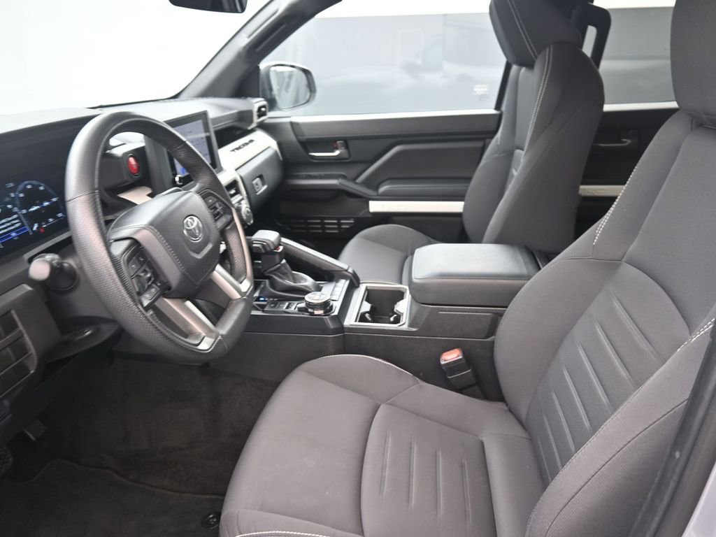 Used 2024 Toyota Tacoma TRD Off-Road image 15