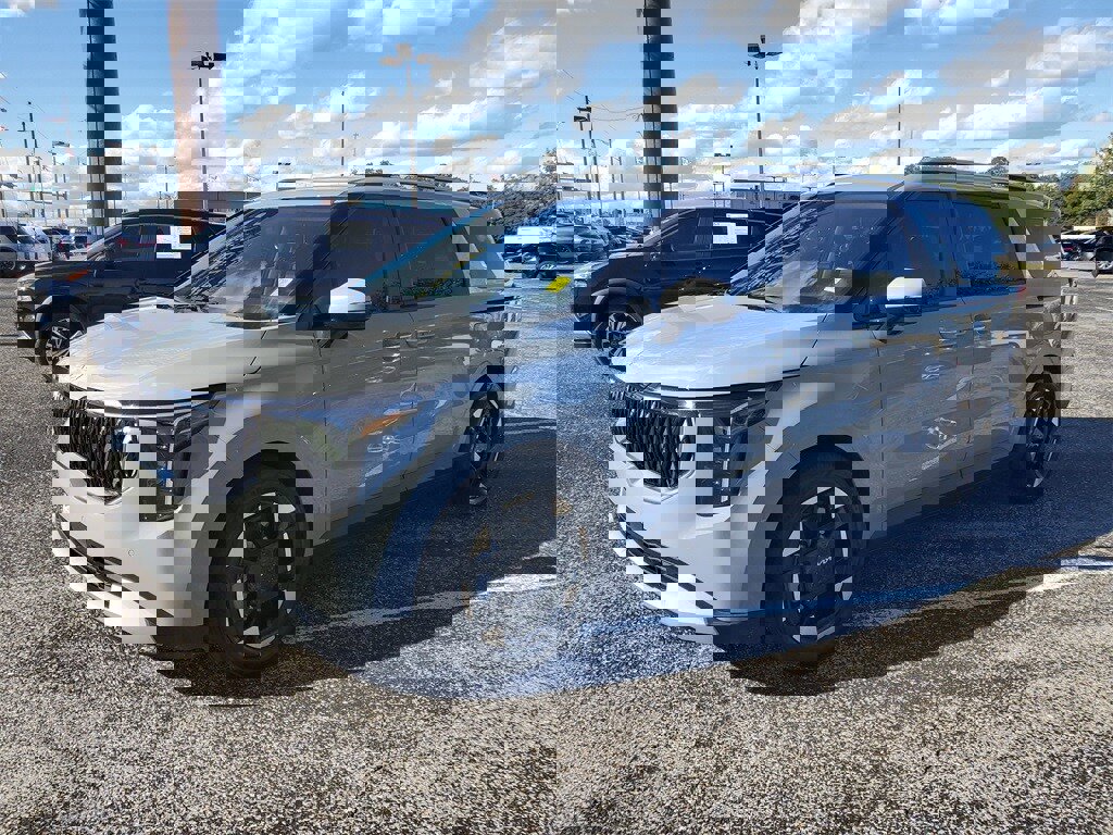 Used 2025 Kia Carnival EX image 2