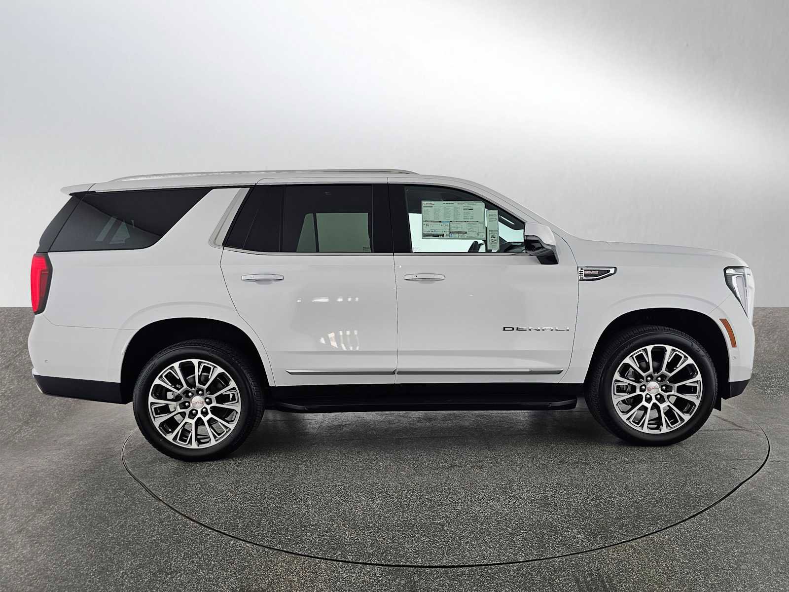 New 2026 GMC Yukon Denali AWD/4WD image 2