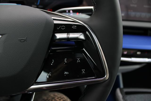 New 2027 Cadillac Optiq Luxury AWD/4WD image 10