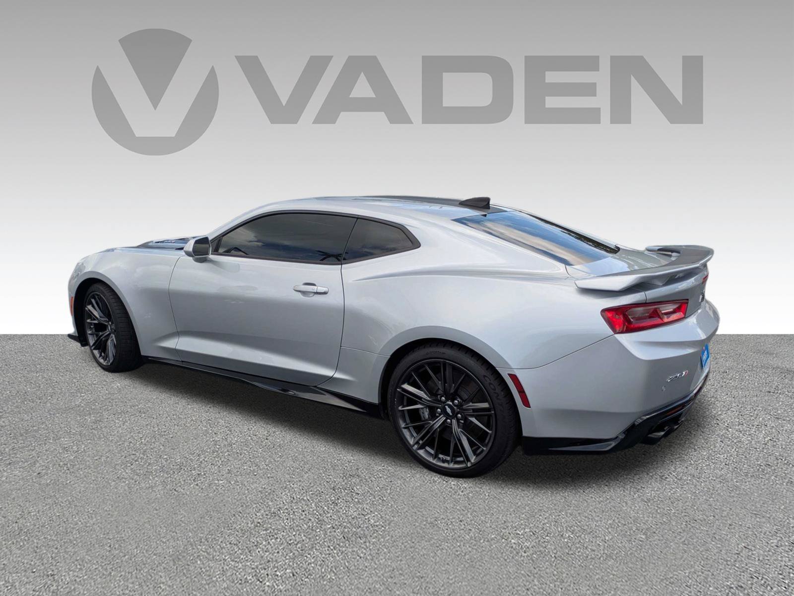 Used 2017 Chevrolet Camaro ZL1 RWD image 25