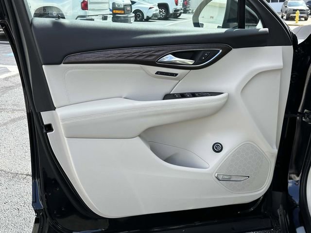 Used 2023 Buick Envision Avenir image 12