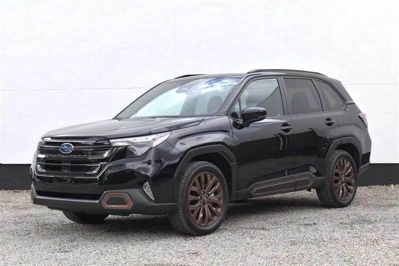 Used 2025 Subaru Forester Sport AWD/4WD image 8