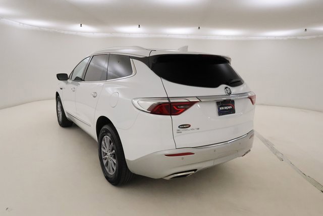 Used 2024 Buick Enclave Essence w/ Technology Package image 24