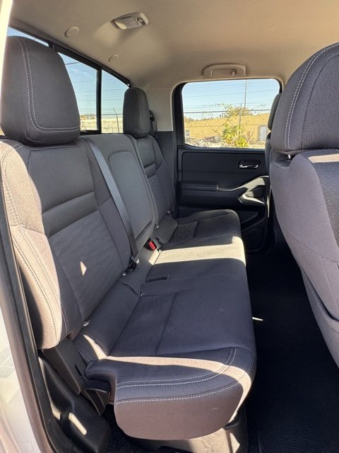 Used 2024 Nissan Frontier SV w/ SV Convenience Package image 15