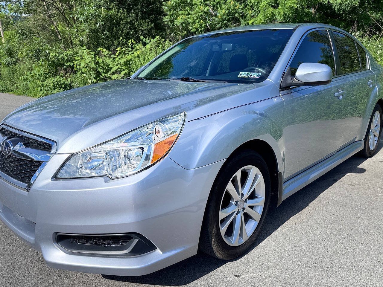 Used 2014 Subaru Legacy 2.5i Premium AWD/4WD image 3