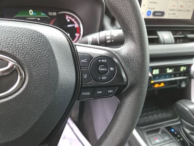 Used 2024 Toyota RAV4 XLE image 21