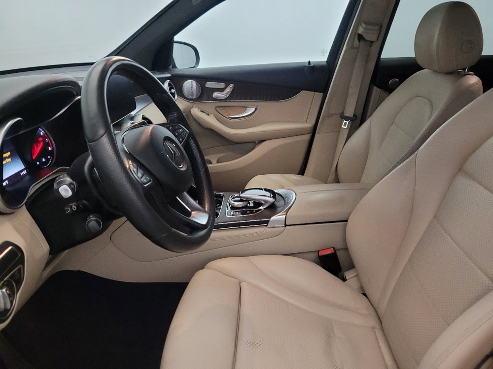 Used 2018 Mercedes-Benz GLC 300 4MATIC image 17