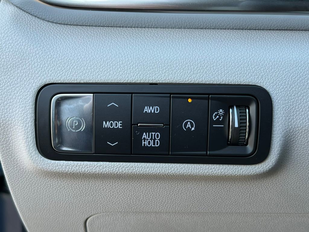 New 2026 GMC Terrain Denali w/ LPO, Floor Liner Package image 17