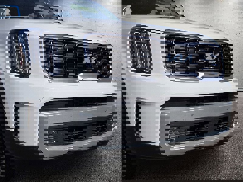 Certified 2025 Kia Telluride SX w/ SX Captain's Chair Package image 9
