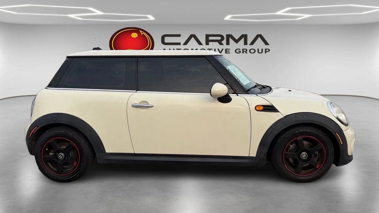 Used 2013 MINI Cooper Hardtop image 6