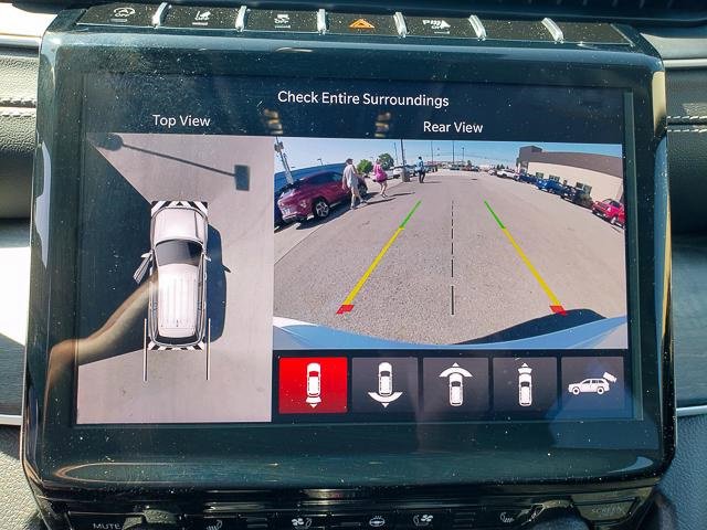 Used 2024 Jeep Grand Cherokee Limited w/ Luxury Tech Group II image 16