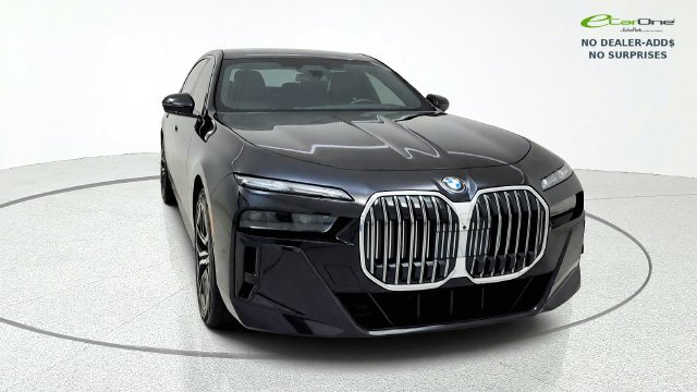 Used 2026 BMW 740i xDrive AWD/4WD image 2